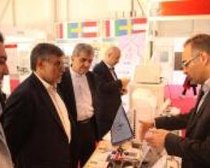 تأکید دکتر شجاعی بر استفاده از تولیدات داخلی در پزشکی قانونی